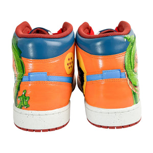 Heel view of Dragon Ball custom AJ1 Mids
