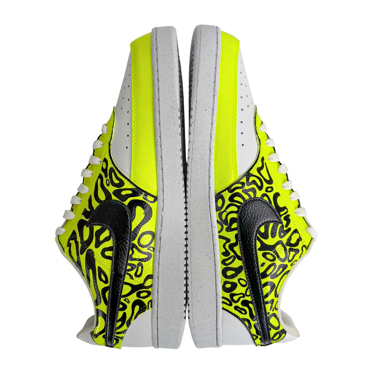 Outer sides of yellow doodle pair