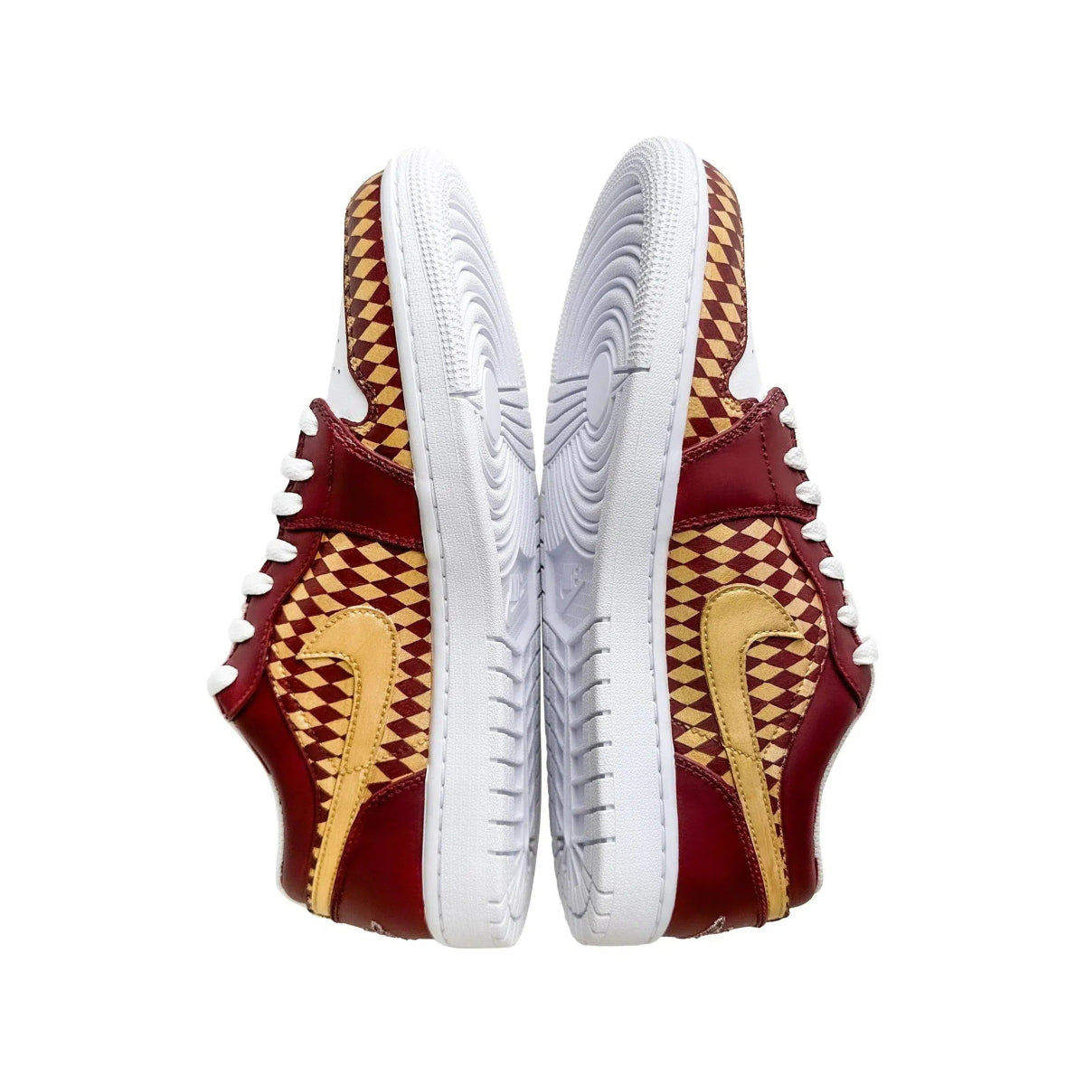 Gryffindor nike dunks best sale